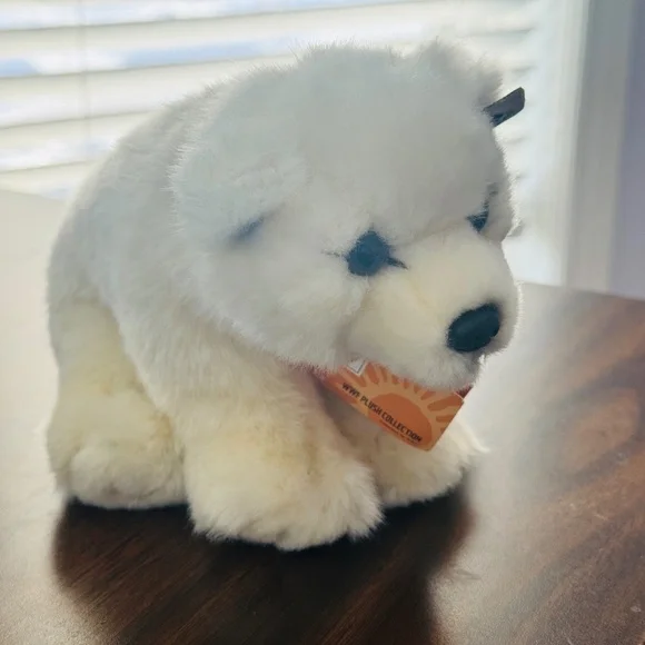 WWF Plush Collection, Cute Polar Bear, New with Tags! - Picture 3 of 3